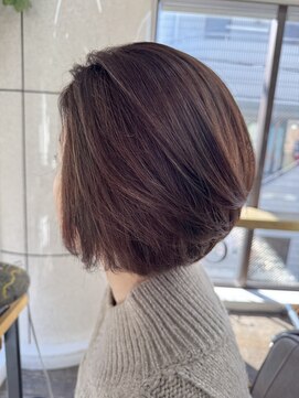 カシー(Casii) 50代から始めるレイヤーくびれボブ