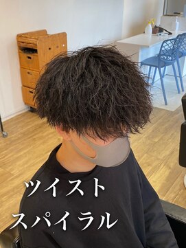 ルースト 南堀江店(ROOST) 刈り上げセンターパート/波巻きツイストスパイラル/南堀江
