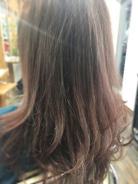 モノトーンピンク～明るい白髪【グレー】カラー