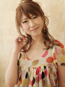 ヘアメイク パッセージ(hair make passage) ヌーディーなロングヘアで大人女子、重めバングであまあま【相模