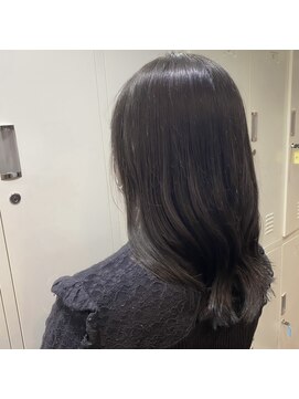 フェリア 梅田(FERIA) 【梅田 茶屋町】グレージュ