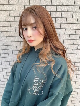 リア(Lia by KENJE) アッシュベージュカラー&インナーグレージュ前髪レイヤーロング