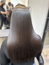 頭皮から、毛先まで、圧倒的な髪質改善。これまでのノンダメージ処方がさらにパワーアップ！