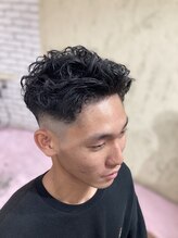ティキ ヘアーワークス(TiKi Hair Works) フェードパーマスタイル