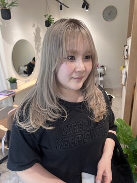 デイワン(DAY.1) ホワイトグレージュ