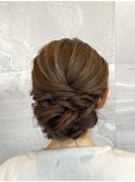 飾りなし シニヨンスタイル