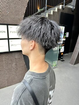 アオ(ao.) ひし形メンズマッシュパーマ