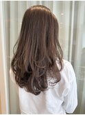 レイヤーヘア×透明感シークレットハイライトカラー