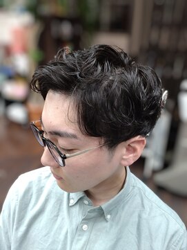 トバ(TOBA) ツーブロック/パーマ