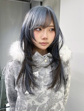 ソル バロール 表参道(SOL .valor) ブルーシルバー ローライトデザイン ハッシュカット