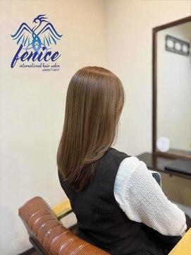 フェニーチェ(fenice international hair salon) ロングレイヤー/ブリーチ無しベージュ