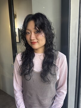 イル(ill) ロングパーマ