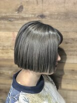 フォーク(FOLK)&nbsp;KASUMI シルバーアッシュ×切りっぱなしボブ　　【FOLK 恵比寿】