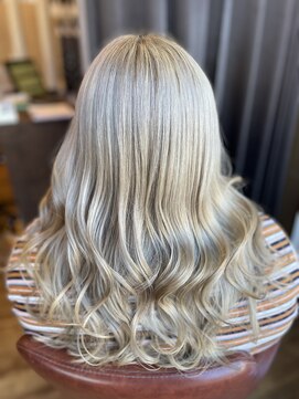 フリーク 土浦店(FREAK) ホワイトブロンド