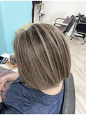 白髪ぼかし　バレイヤージュ　ボブ　名東区　ブリーチ