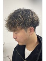 ニコ(nico...)&nbsp;メンズブリーチ毛波巻きパーマ