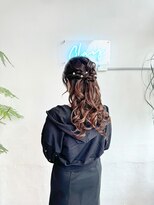 グランツ(GLANZ) ヘアセットヘアアレンジハーフアップお呼ばれスタイル