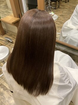 ピクシー(Pixy)の写真/クセを伸ばすだけでなく、髪質やダメージに合わせて施術。自然でサラサラなストレートヘアに◎