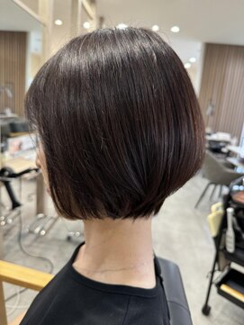 ヨロ(YoLo.) ショートボブ