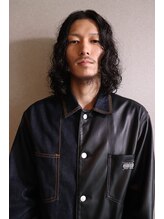 《色気を出す秘訣》艶のある質感とスタイリングの再現性を高めたメンズパーマスタイル【メンズカット】