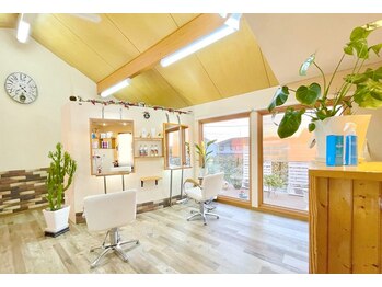 CUT HOUSE Pumira【カットハウス　プミラ】