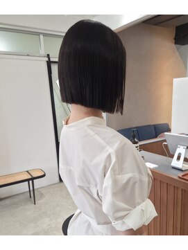 リタ(RITA) 切りっぱなしボブ