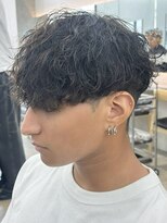 フィフス 大分(fifth)&nbsp;大分ツイストスパイラルパーマメンズカットラウンドマッシュ緩め