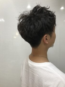クウ(KU.) スパイラルパーマ