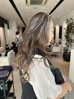 ステア ケース(stair case)&nbsp;ミルクティーホワイトハイライト　30代40代