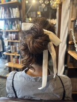 オーバーキャプテンネイキッド(OVER CAPTAIN NAKED)&nbsp;結婚式に　お団子アレンジ