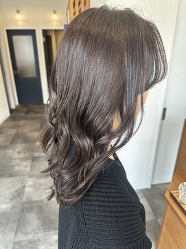 ルレ 本山(Relais) AVEDAアッシュブラウン