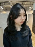 暗髪 × 重ためレイヤーカット