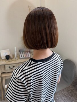 ロッカ(ROCCA) 美シルエットコンパクトボブ