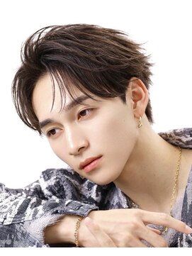 アストラ(ASTRA) MEN’S HAIR/波巻きツイストスパイラル/リバースセンターパート