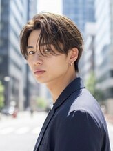 ピボット 梅田(PIVOT) 【梅田北新地メンズカット】ビジネスフェザースタイル