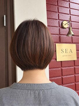 シー(SEA) 艶髪丸みショートボブ
