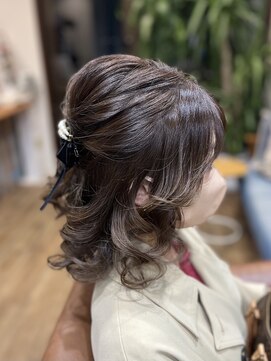 ヘアサロン ライフ(Hair Salon LIFE) ハーフアップアレンジ