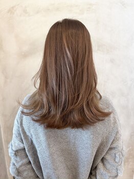 イェル(ELL.)の写真/〈大人気〉ブリーチなしのWカラー。ブリーチを使わず透明感＆艶感を叶えます。明るい白髪ぼかしも◎