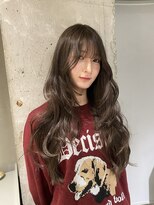 カート バイ デコ(Kurt by DECO)&nbsp;【友都】ブラウンカラーとゆるっと巻くラフなレイヤースタイル