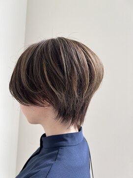 キュアケー(cureK) 細めハイライト×ショートカット