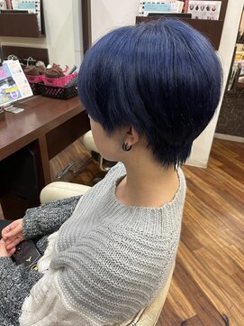 マノア(Manoa) マッシュショート×ブルー