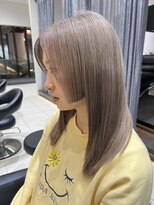 サヴォア(Savoir)&nbsp;顔まわりに姫カット×ハイトーン