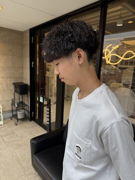 髪屋 紬 メンズ/メンズパーマ/メンズカット/波巻きパーマ