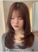 ハイレイヤー/ミディアム・ロング/20代/ブラウン/顔周りレイヤー
