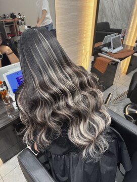 ラピス 大阪アメ村店(Lapis) 最強のエクステバレイヤージュ
