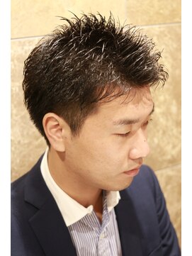 バルビエ グラン 銀座(barbier GRAND) ウェッティなツヤでデキルビジネスマンスタイル