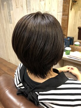 エルフルール(elfroole) 軽さのあるレイヤーボブ