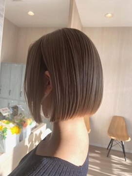 コクア オン(KOKUA ON) 首が長く見えるボブ