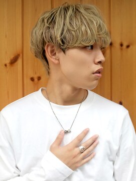 ブゾン(buZon) 【buZon ブゾン】波巻き/ツイスパ/マッシュパーマ☆マッシュボブ