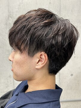 フイ 代々木(Hui) メンズ/アップバング/ツーブロックマッシュ/束感ショート波巻き